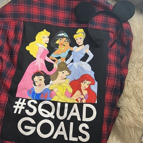 Upcycled Red flannel long sleeve Disney princess squad goal button down shirt XL - Picture 8 of 8
